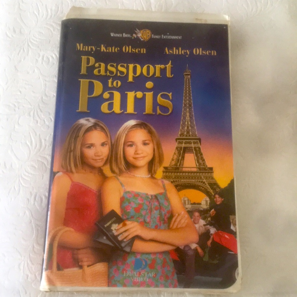 Vintage 1999 Mary-Kate & Ashley Passport to Paris VHS Tape Warner Bros